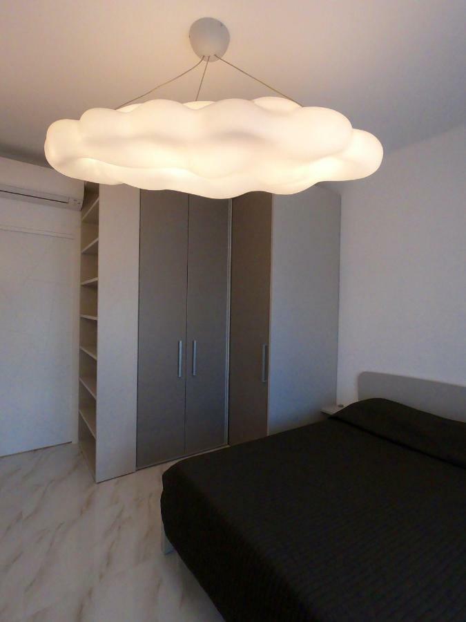 Olimpia Apartment Arma di Taggia Exterior photo