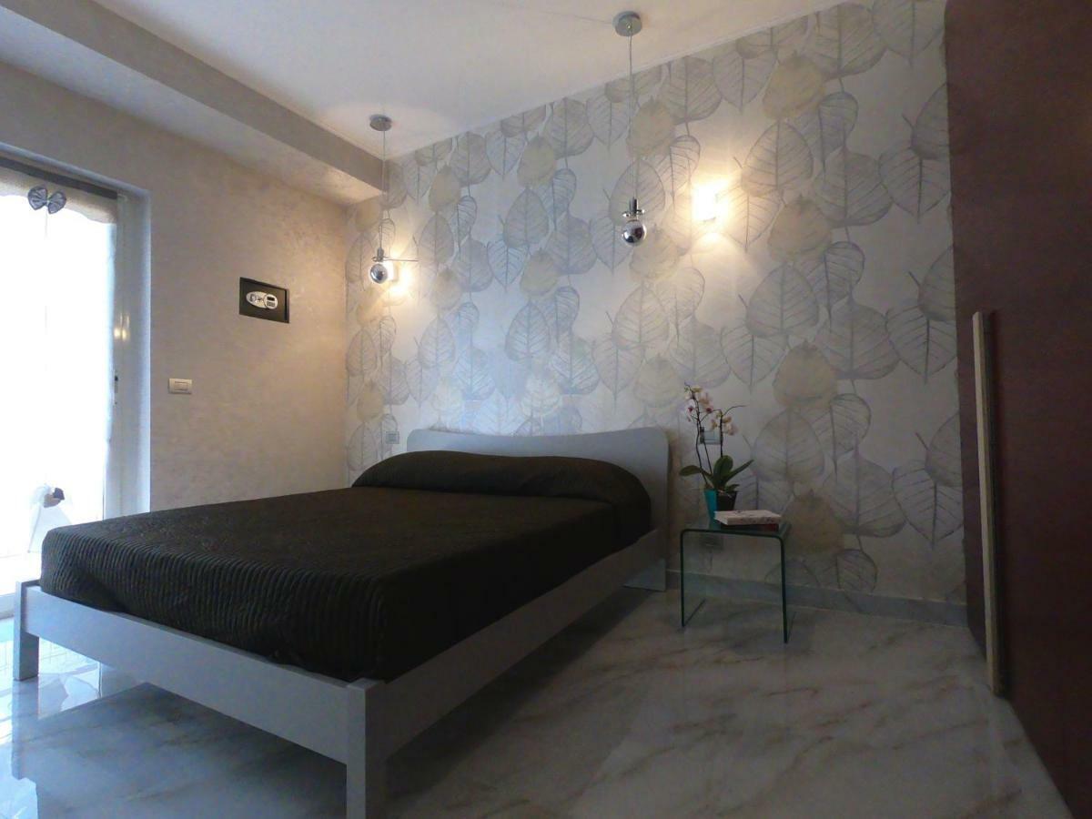 Olimpia Apartment Arma di Taggia Exterior photo